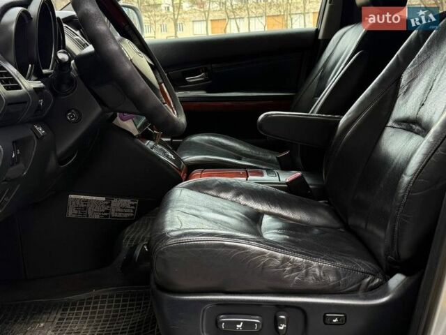 Серый Лексус РХ, объемом двигателя 3 л и пробегом 310 тыс. км за 8799 $, фото 8 на Automoto.ua