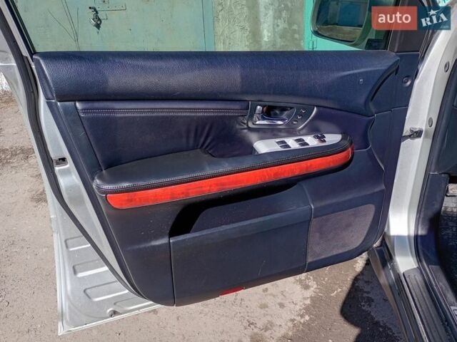Сірий Лексус РХ, об'ємом двигуна 3 л та пробігом 199 тис. км за 10000 $, фото 5 на Automoto.ua