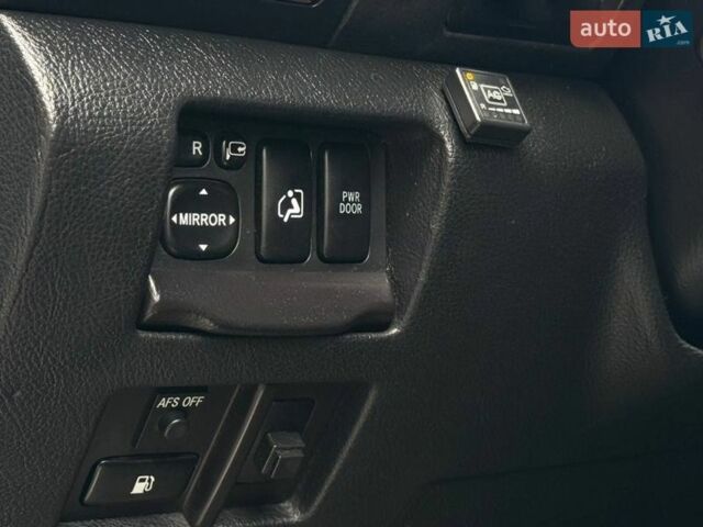 Серый Лексус РХ, объемом двигателя 3 л и пробегом 310 тыс. км за 8799 $, фото 26 на Automoto.ua