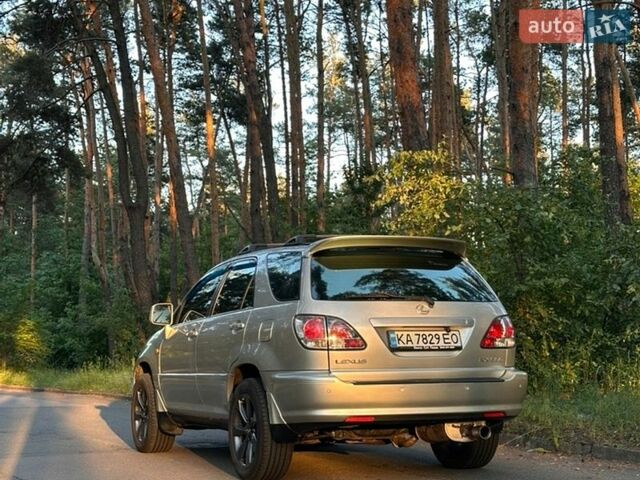 Серый Лексус РХ, объемом двигателя 3 л и пробегом 288 тыс. км за 6700 $, фото 10 на Automoto.ua