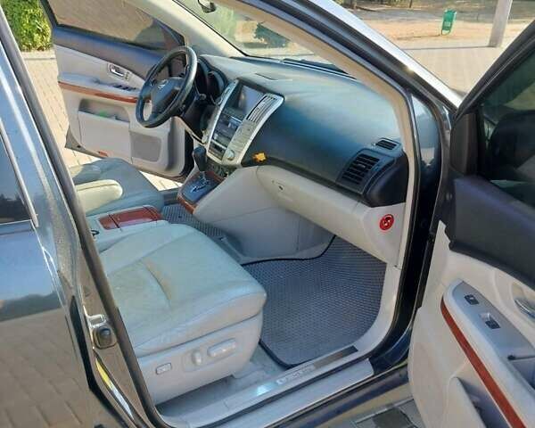 Лексус РХ 2003 в Измаиле на Automoto.ua Серый Лексус РХ, объемом двигателя 3 л и пробегом 220 тыс. км за 8300 $, фото 2 на Automoto.ua