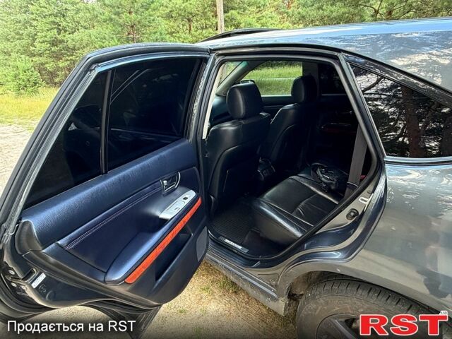 Серый Лексус РХ, объемом двигателя 3 л и пробегом 247 тыс. км за 7500 $, фото 6 на Automoto.ua