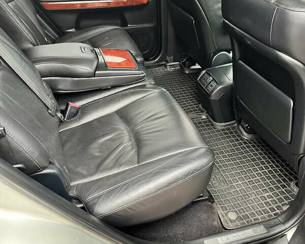 Серый Лексус РХ, объемом двигателя 3 л и пробегом 234 тыс. км за 8600 $, фото 15 на Automoto.ua