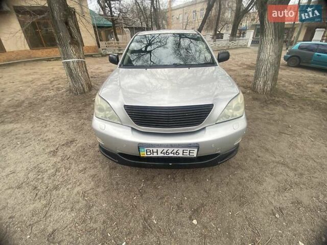 Серый Лексус РХ, объемом двигателя 3 л и пробегом 319 тыс. км за 7300 $, фото 3 на Automoto.ua