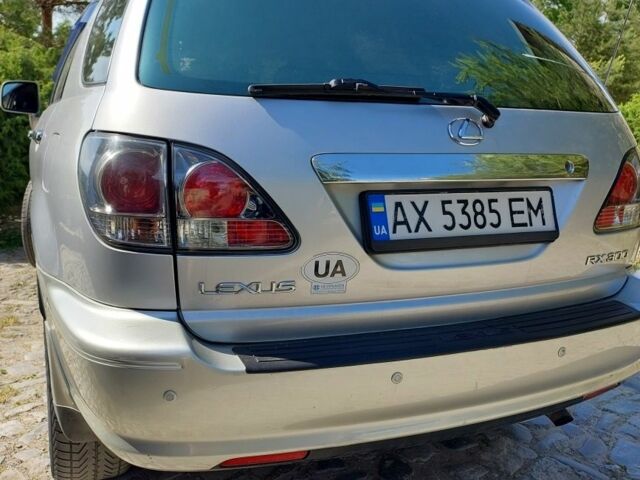 Сірий Лексус РХ, об'ємом двигуна 3 л та пробігом 276 тис. км за 10700 $, фото 4 на Automoto.ua