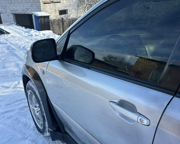 Серый Лексус РХ, объемом двигателя 3 л и пробегом 320 тыс. км за 9500 $, фото 28 на Automoto.ua