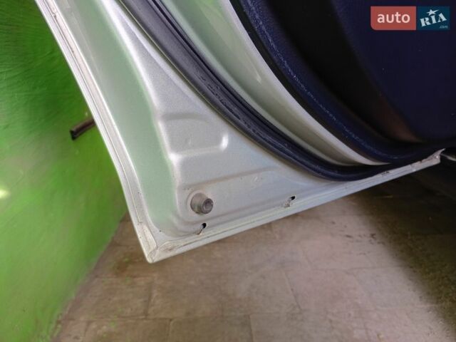 Сірий Лексус РХ, об'ємом двигуна 3 л та пробігом 199 тис. км за 10000 $, фото 27 на Automoto.ua