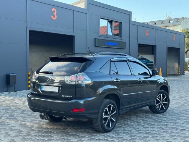 Лексус РХ 2003 в Полтаве на Automoto.ua Серый Лексус РХ, объемом двигателя 3 л и пробегом 284 тыс. км за 6600 $, фото 5 на Automoto.ua