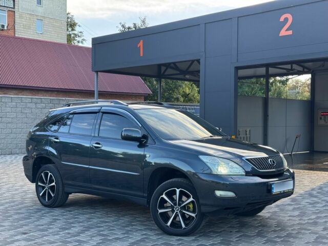 Лексус РХ 2003 в Полтаве на Automoto.ua Серый Лексус РХ, объемом двигателя 3 л и пробегом 284 тыс. км за 6700 $, фото 1 на Automoto.ua