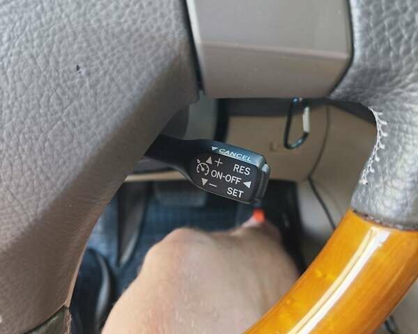 Сірий Лексус РХ, об'ємом двигуна 3.3 л та пробігом 295 тис. км за 9500 $, фото 2 на Automoto.ua
