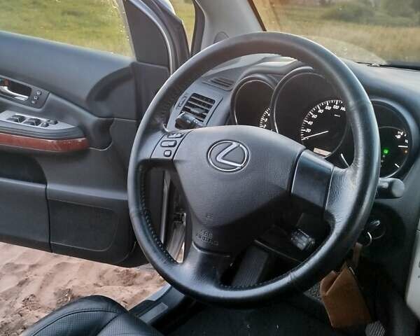Серый Лексус РХ, объемом двигателя 3 л и пробегом 215 тыс. км за 8700 $, фото 18 на Automoto.ua