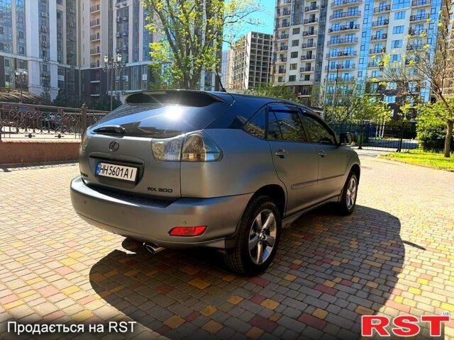 Серый Лексус РХ, объемом двигателя 3 л и пробегом 260 тыс. км за 9800 $, фото 3 на Automoto.ua