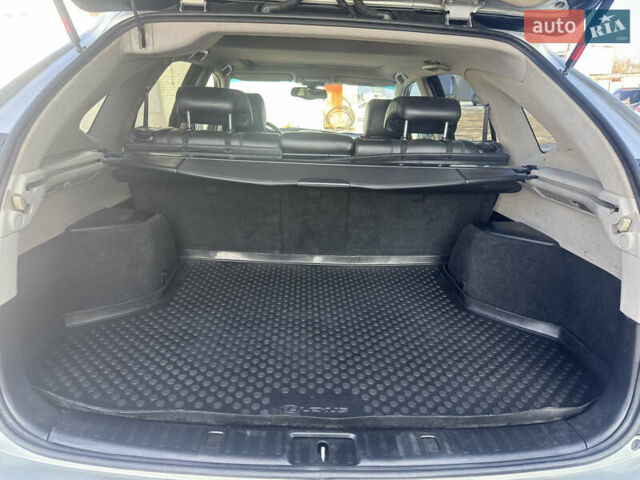 Серый Лексус РХ, объемом двигателя 3 л и пробегом 239 тыс. км за 8500 $, фото 7 на Automoto.ua