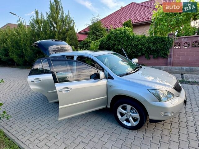 Сірий Лексус РХ, об'ємом двигуна 3 л та пробігом 250 тис. км за 7999 $, фото 28 на Automoto.ua