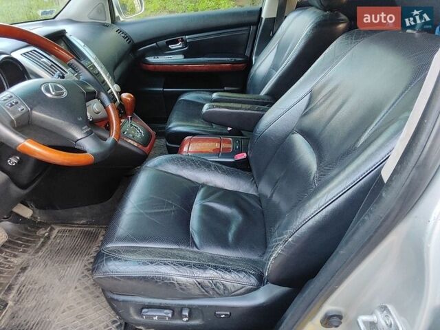 Серый Лексус РХ, объемом двигателя 3 л и пробегом 367 тыс. км за 7600 $, фото 18 на Automoto.ua