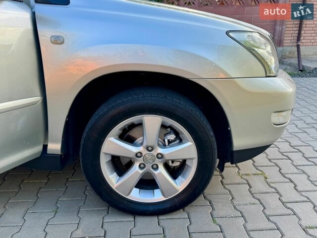 Сірий Лексус РХ, об'ємом двигуна 3 л та пробігом 250 тис. км за 7999 $, фото 61 на Automoto.ua