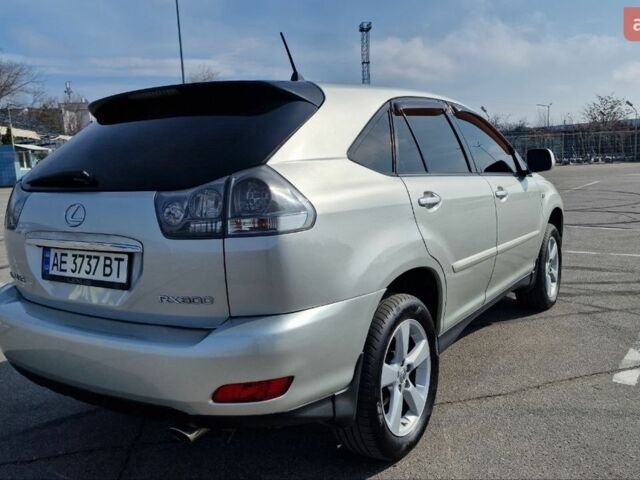 Сірий Лексус РХ, об'ємом двигуна 3 л та пробігом 312 тис. км за 8800 $, фото 4 на Automoto.ua