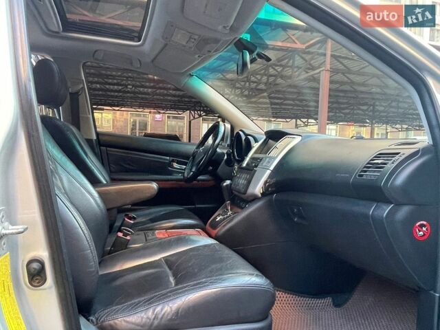 Сірий Лексус РХ, об'ємом двигуна 3 л та пробігом 252 тис. км за 8000 $, фото 42 на Automoto.ua