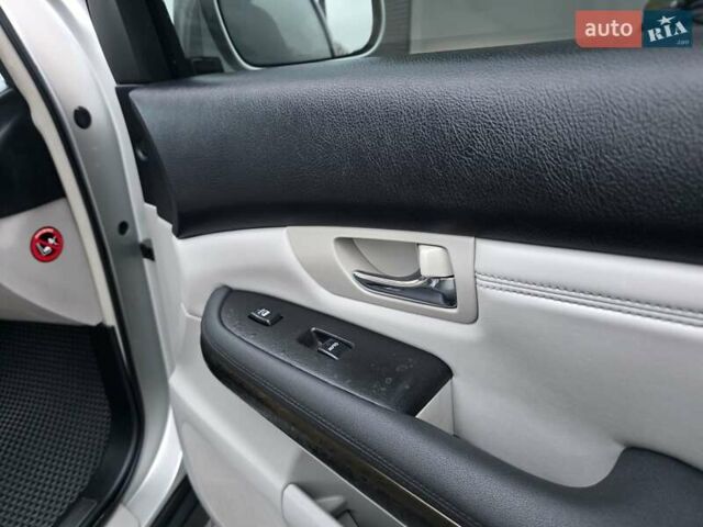 Сірий Лексус РХ, об'ємом двигуна 3 л та пробігом 273 тис. км за 7900 $, фото 42 на Automoto.ua