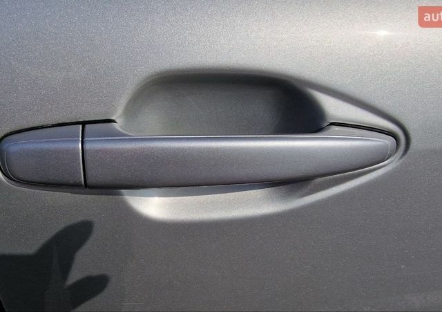 Серый Лексус РХ, объемом двигателя 3 л и пробегом 312 тыс. км за 11500 $, фото 8 на Automoto.ua