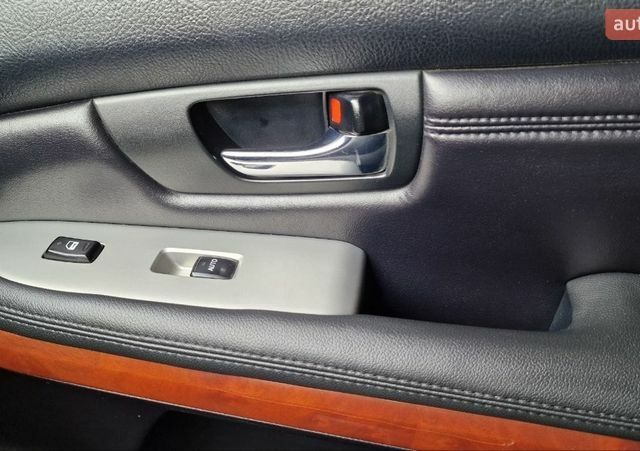 Серый Лексус РХ, объемом двигателя 3 л и пробегом 312 тыс. км за 11500 $, фото 16 на Automoto.ua