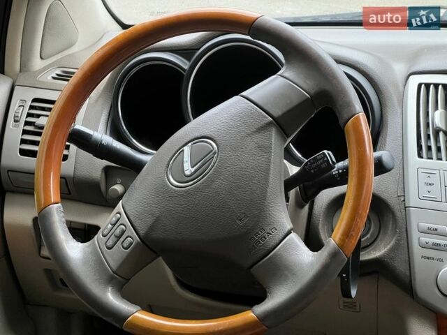 Серый Лексус РХ, объемом двигателя 3.3 л и пробегом 243 тыс. км за 7999 $, фото 11 на Automoto.ua