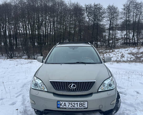 Серый Лексус РХ, объемом двигателя 3.3 л и пробегом 240 тыс. км за 7400 $, фото 1 на Automoto.ua