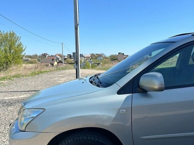 Сірий Лексус РХ, об'ємом двигуна 3 л та пробігом 257 тис. км за 7999 $, фото 4 на Automoto.ua
