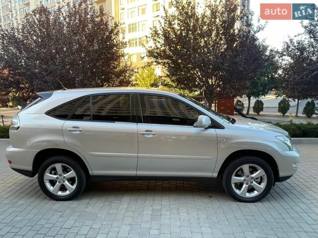 Сірий Лексус РХ, об'ємом двигуна 3 л та пробігом 252 тис. км за 8000 $, фото 19 на Automoto.ua