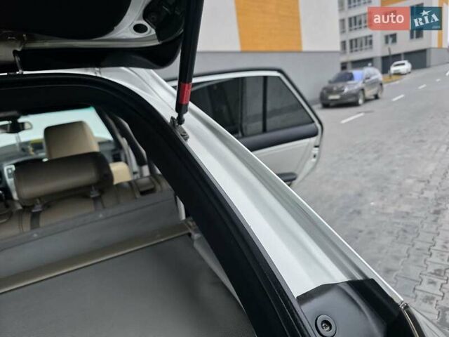 Сірий Лексус РХ, об'ємом двигуна 3 л та пробігом 273 тис. км за 7900 $, фото 67 на Automoto.ua