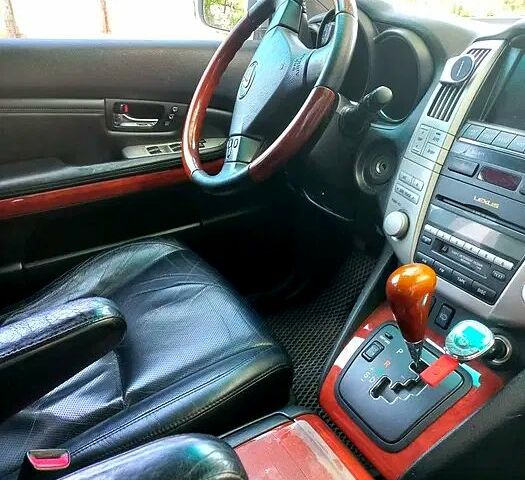 Сірий Лексус РХ, об'ємом двигуна 3 л та пробігом 0 тис. км за 10000 $, фото 2 на Automoto.ua