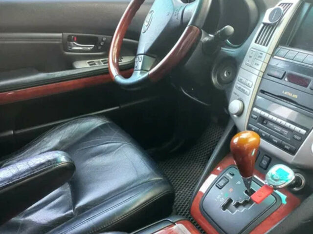 Сірий Лексус РХ, об'ємом двигуна 3 л та пробігом 306 тис. км за 10000 $, фото 3 на Automoto.ua