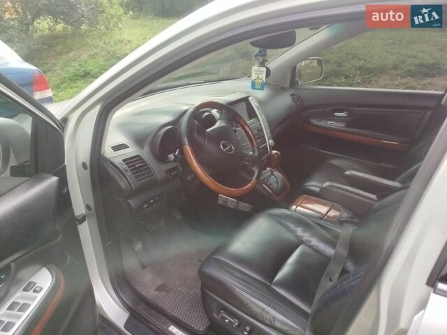 Серый Лексус РХ, объемом двигателя 3 л и пробегом 320 тыс. км за 8300 $, фото 3 на Automoto.ua