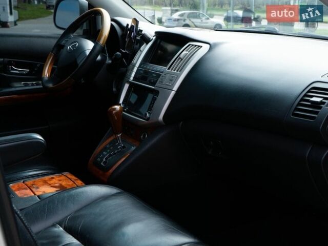 Сірий Лексус РХ, об'ємом двигуна 3.3 л та пробігом 260 тис. км за 8800 $, фото 15 на Automoto.ua