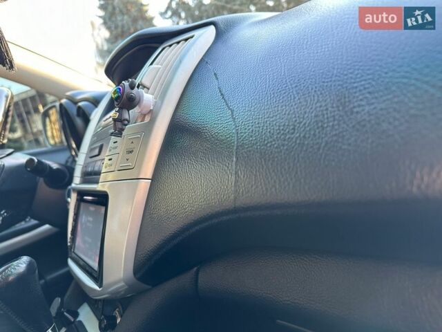 Сірий Лексус РХ, об'ємом двигуна 3 л та пробігом 227 тис. км за 7300 $, фото 26 на Automoto.ua