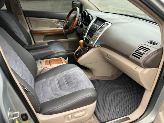 Серый Лексус РХ, объемом двигателя 3.3 л и пробегом 243 тыс. км за 7699 $, фото 7 на Automoto.ua