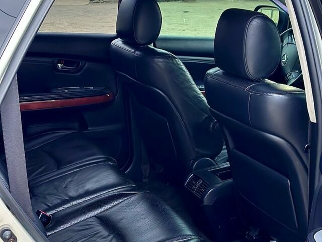 Серый Лексус РХ, объемом двигателя 3 л и пробегом 260 тыс. км за 11000 $, фото 6 на Automoto.ua