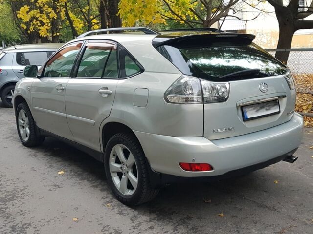 Серый Лексус РХ, объемом двигателя 0 л и пробегом 250 тыс. км за 7507 $, фото 1 на Automoto.ua
