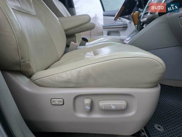 Сірий Лексус РХ, об'ємом двигуна 3 л та пробігом 273 тис. км за 7900 $, фото 38 на Automoto.ua