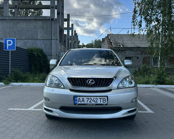 Серый Лексус РХ, объемом двигателя 3 л и пробегом 229 тыс. км за 11700 $, фото 1 на Automoto.ua