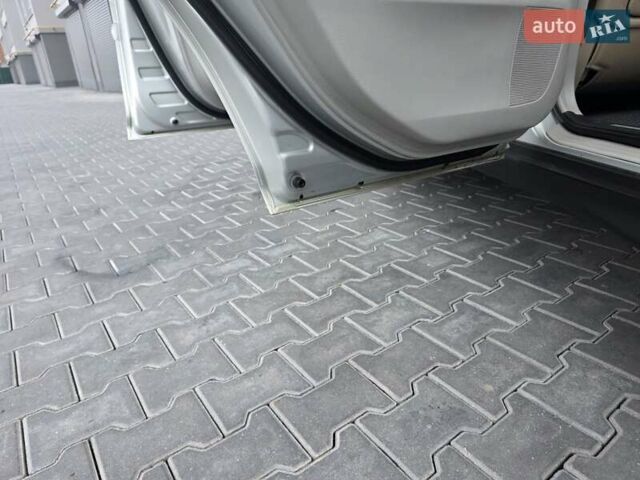 Сірий Лексус РХ, об'ємом двигуна 3 л та пробігом 273 тис. км за 7900 $, фото 53 на Automoto.ua