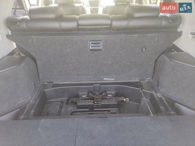 Лексус РХ 2004 в Дрогобыче на Automoto.ua Серый Лексус РХ, объемом двигателя 3 л и пробегом 260 тыс. км за 7200 $, фото 16 на Automoto.ua