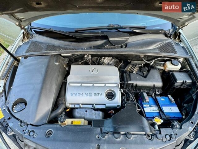 Сірий Лексус РХ, об'ємом двигуна 3 л та пробігом 250 тис. км за 7999 $, фото 24 на Automoto.ua