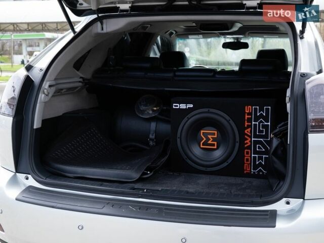 Сірий Лексус РХ, об'ємом двигуна 3.3 л та пробігом 260 тис. км за 8800 $, фото 30 на Automoto.ua