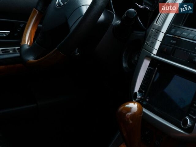 Серый Лексус РХ, объемом двигателя 3.3 л и пробегом 260 тыс. км за 8800 $, фото 27 на Automoto.ua