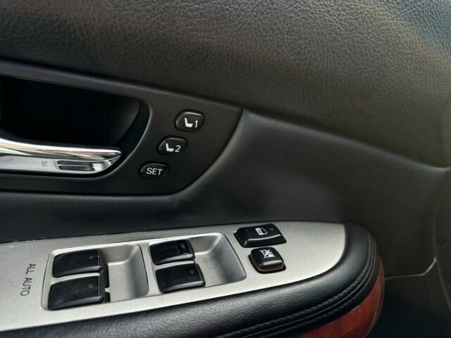 Серый Лексус РХ, объемом двигателя 3 л и пробегом 300 тыс. км за 7700 $, фото 10 на Automoto.ua