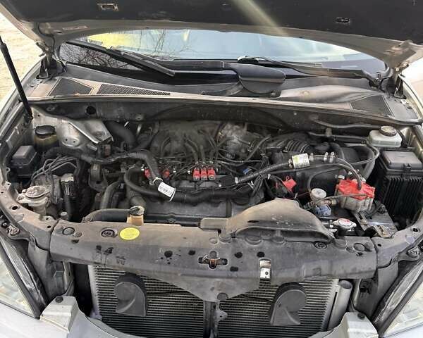 Серый Лексус РХ, объемом двигателя 3 л и пробегом 250 тыс. км за 10200 $, фото 3 на Automoto.ua