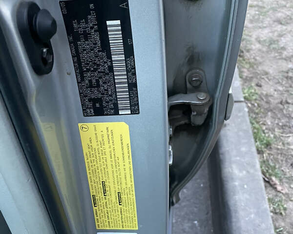 Серый Лексус РХ, объемом двигателя 3.3 л и пробегом 182 тыс. км за 11794 $, фото 17 на Automoto.ua