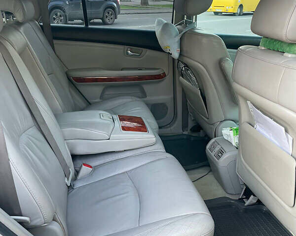 Серый Лексус РХ, объемом двигателя 3.3 л и пробегом 182 тыс. км за 11794 $, фото 6 на Automoto.ua