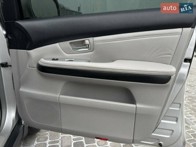 Сірий Лексус РХ, об'ємом двигуна 3 л та пробігом 338 тис. км за 8850 $, фото 52 на Automoto.ua